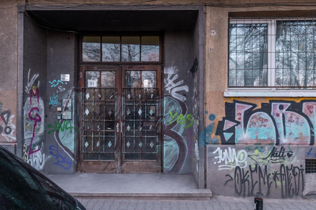 Industrial 2-Bdr Flat By The National Stadium صوفيا المظهر الخارجي الصورة